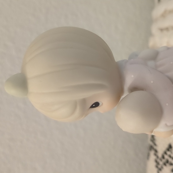 Precious Moments A Special Delivery 521493 - Picture 6 of 16